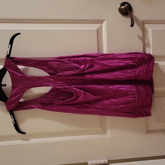 Magenta top - Picture 2 of 4